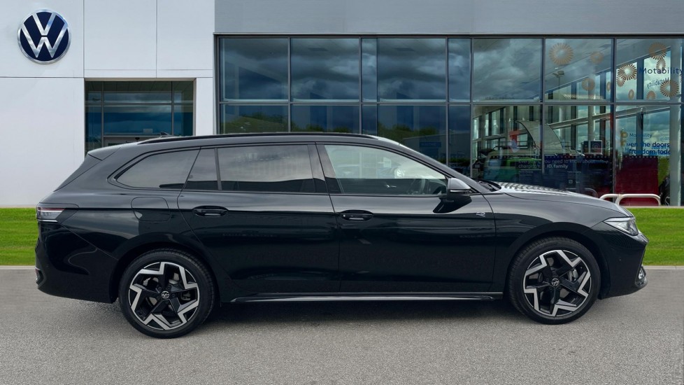 Used Volkswagen Passat 2025 for sale - 76871220: Photo 4