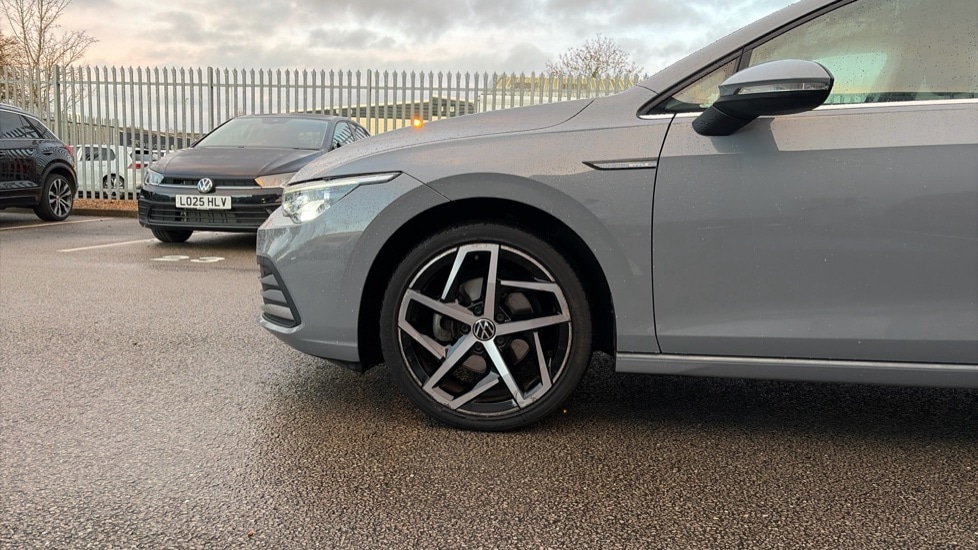 Used Volkswagen Golf 2022 for sale - 76731529: Photo 5