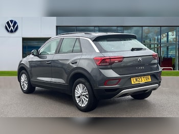 Used Volkswagen T-Roc 2023 for sale - 76112124: Photo 3