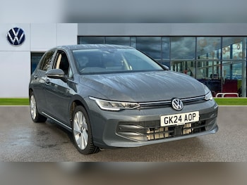 Used Volkswagen Golf 2024 for sale - 76927824: Photo