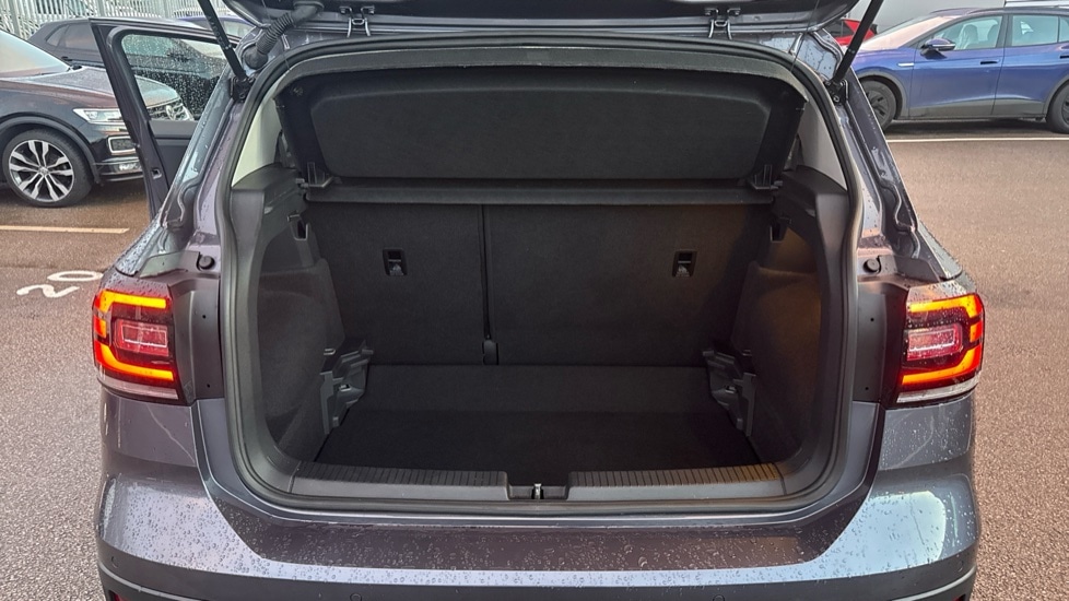 Used Volkswagen T-Cross 2023 for sale - 77025539: Photo 16