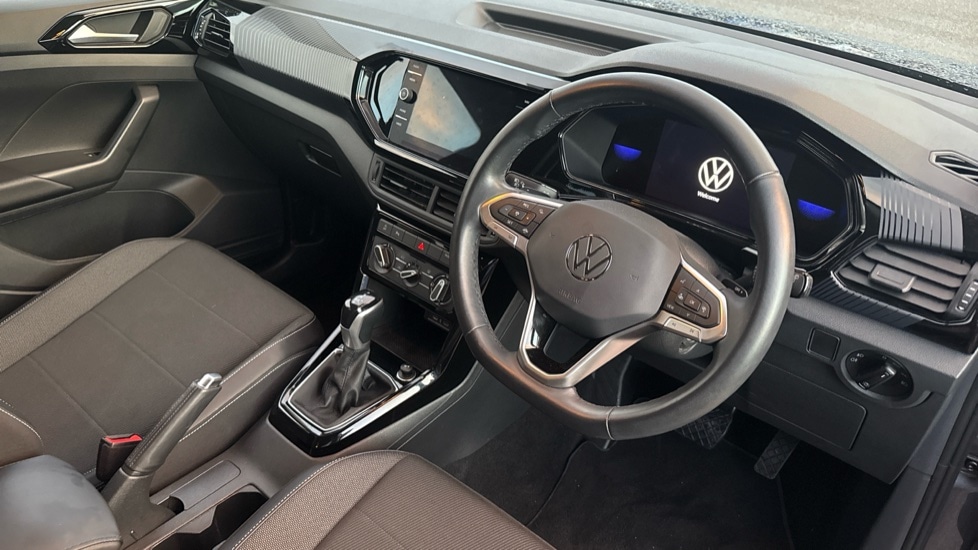 Used Volkswagen T-Cross 2023 for sale - 77025539: Photo 6