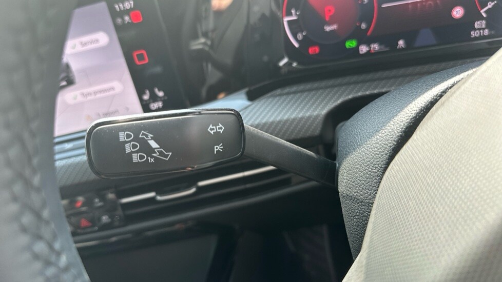 Vehicle 33