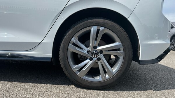 Used Volkswagen Golf 2024 for sale - 75472759: Photo 5