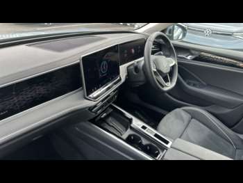 Used Volkswagen Passat 2024 for sale - 74145195: Photo