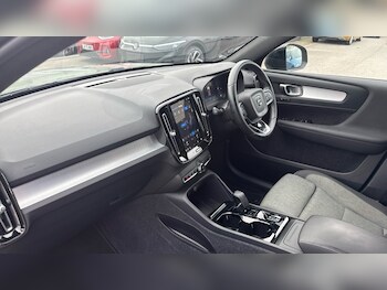 Used Volvo XC40 2024 for sale - 76960224: Photo