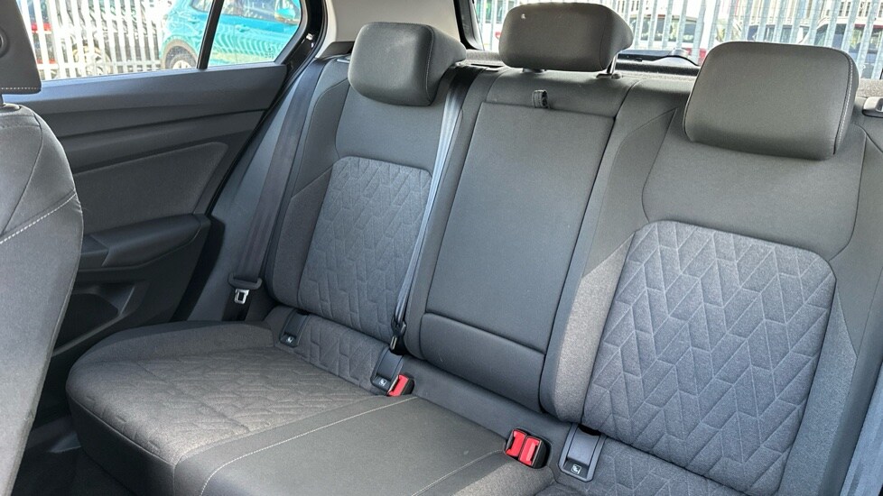 Used Volkswagen Golf 2024 for sale - 75902098: Photo 15