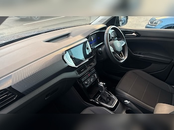 Used Volkswagen T-Cross 2023 for sale - 76722325: Photo