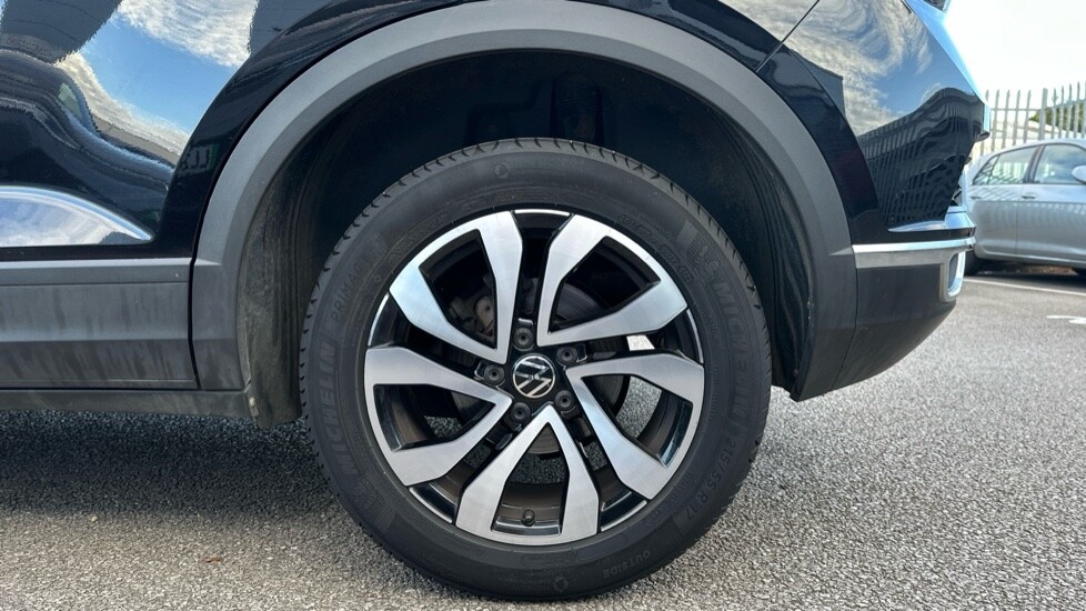 Used Volkswagen T-Roc 2022 for sale - 76350806: Photo 19