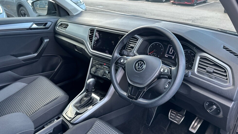 Used Volkswagen T-Roc 2022 for sale - 76350806: Photo 6