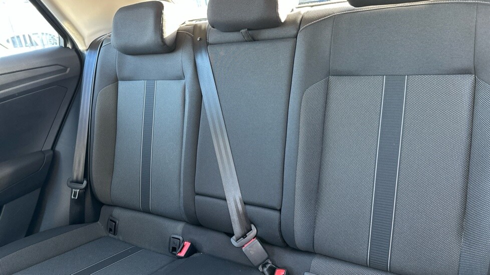 Used Volkswagen T-Roc 2022 for sale - 76872122: Photo 15