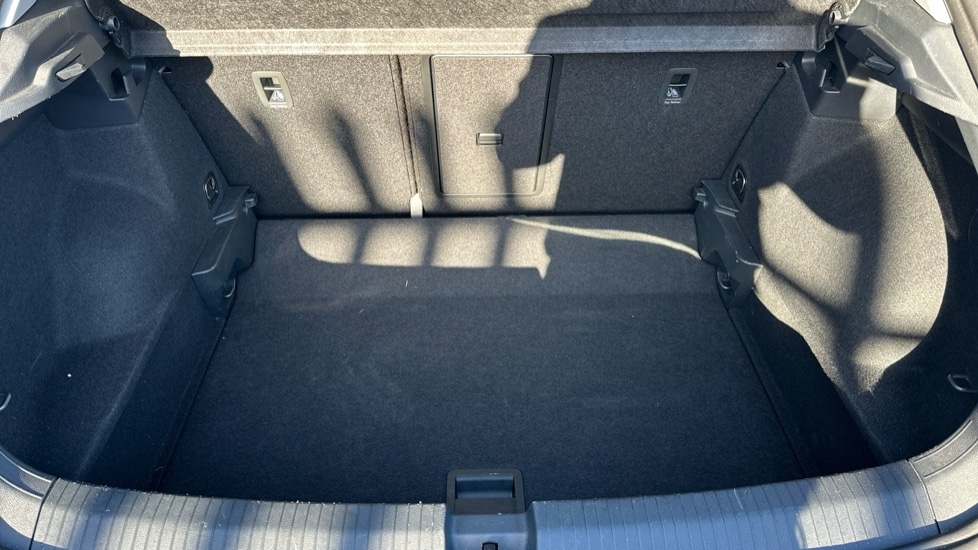 Used Volkswagen T-Roc 2022 for sale - 76872122: Photo 16