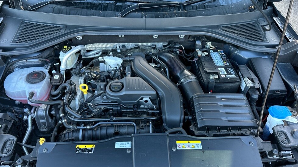 Used Volkswagen T-Roc 2022 for sale - 76872122: Photo 17