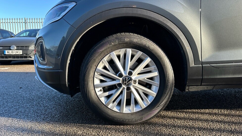 Used Volkswagen T-Roc 2022 for sale - 76872122: Photo 18