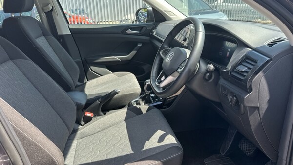 Used Volkswagen T-Cross 2024 for sale - 76180127: Photo 26