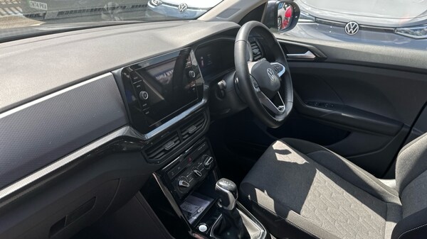 Used Volkswagen T-Cross 2024 for sale - 76180127: Photo 2