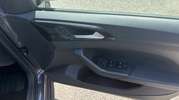Used Volkswagen T-Cross 2024 for sale - 76180127: Photo 37