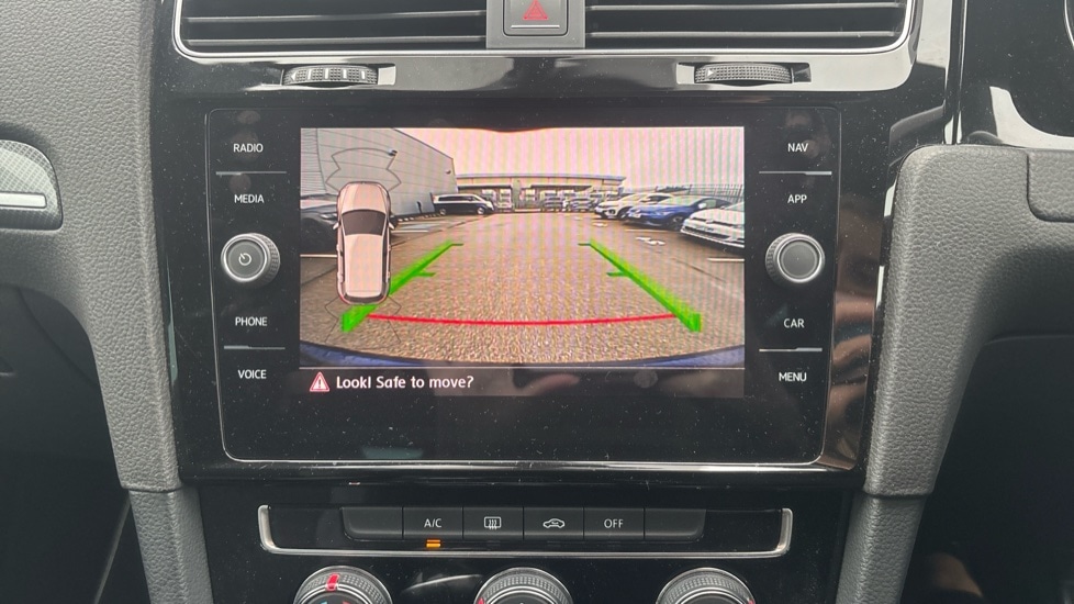 Used Volkswagen Golf 2017 for sale - 76722311: Photo 22