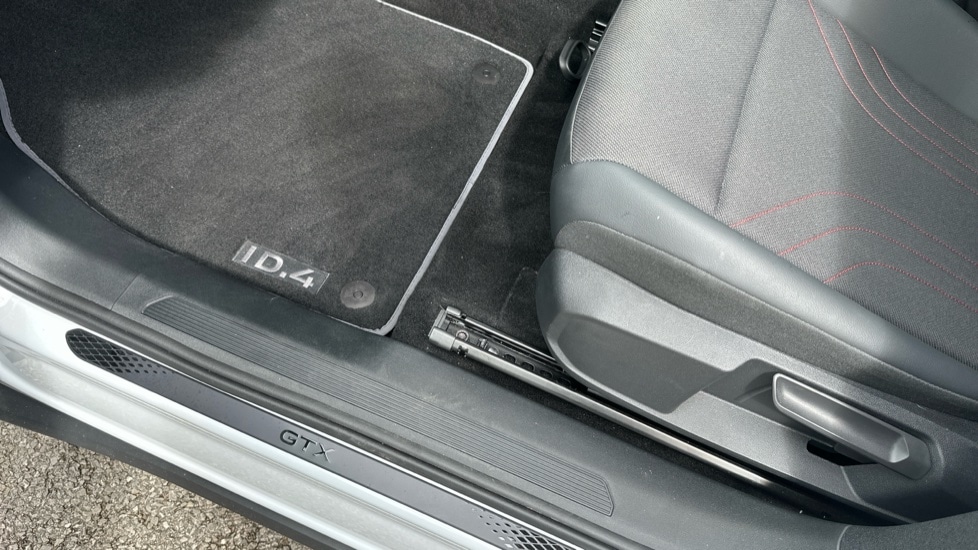 Used Volkswagen ID4 2025 for sale - 76140308: Photo 40
