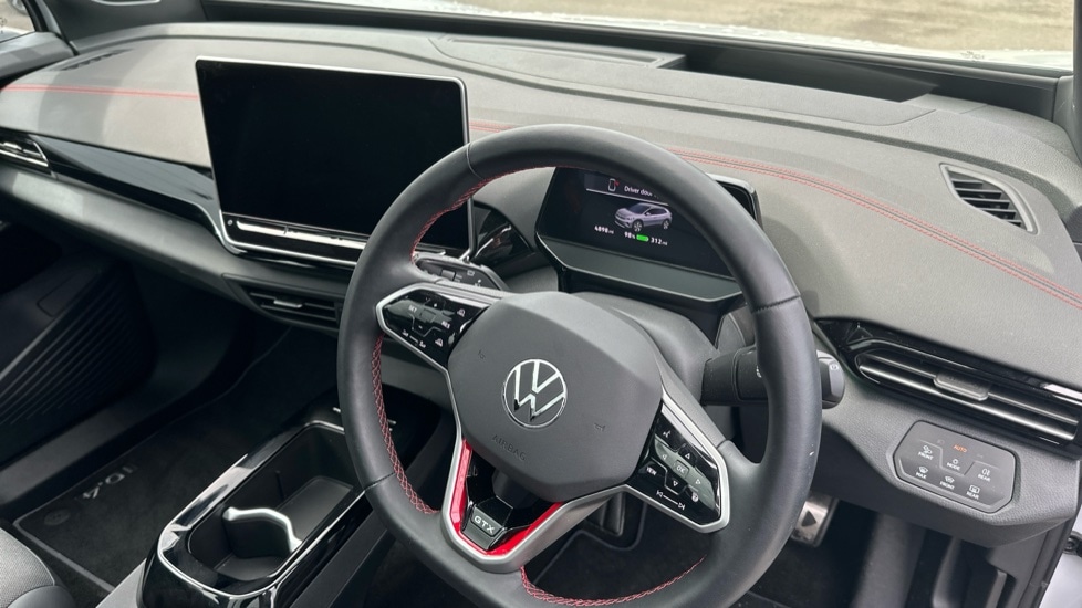 Used Volkswagen ID4 2025 for sale - 76140308: Photo 6
