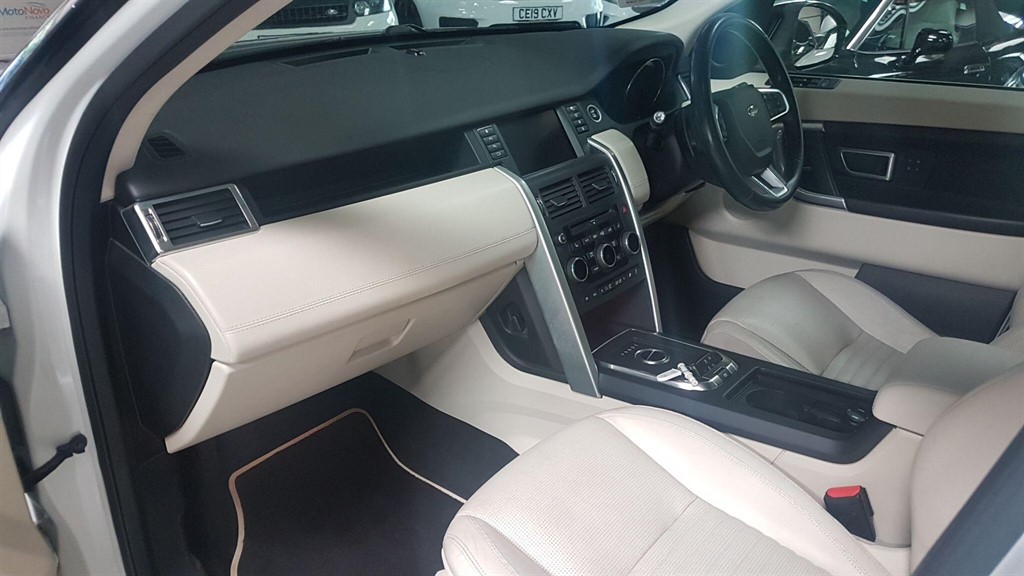 Used Land Rover Discovery Sport 2016 for sale - 77196687: Photo 15