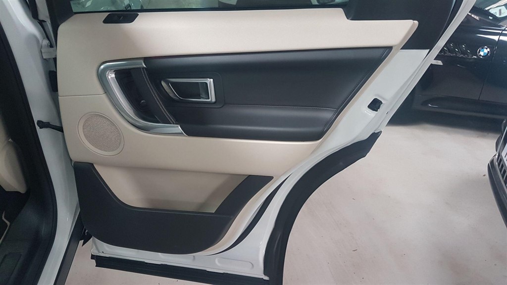 Used Land Rover Discovery Sport 2016 for sale - 77196687: Photo 32