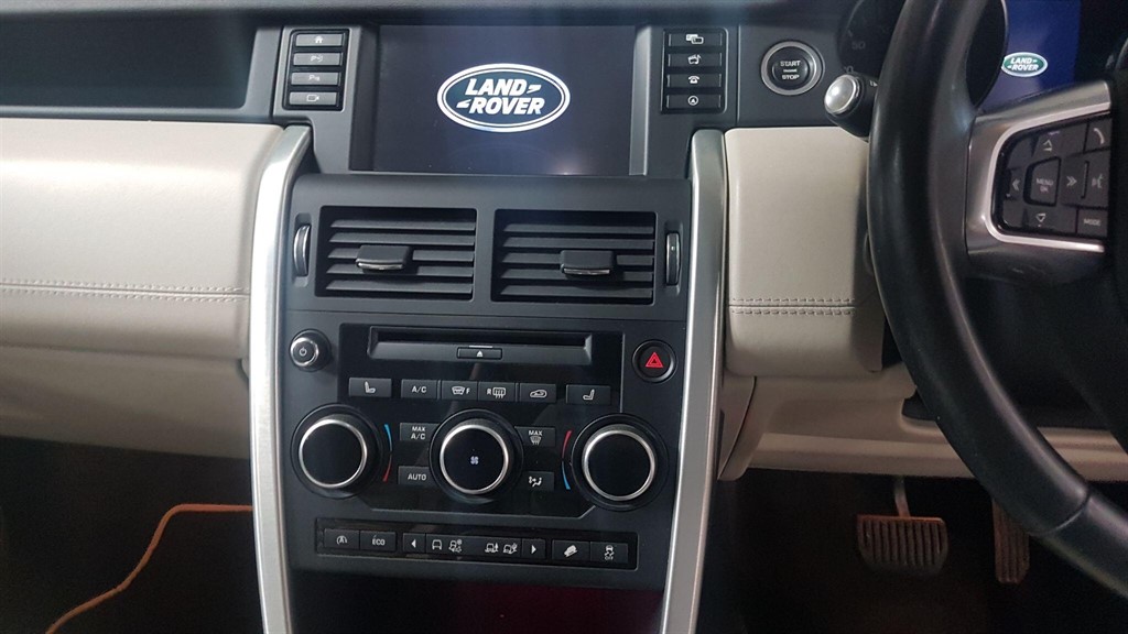 Used Land Rover Discovery Sport 2016 for sale - 77196687: Photo 38