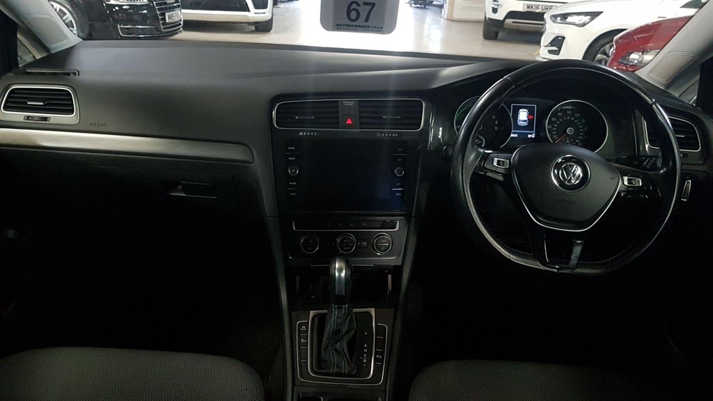 Used Volkswagen Golf 2020 for sale - 77196686: Photo 8