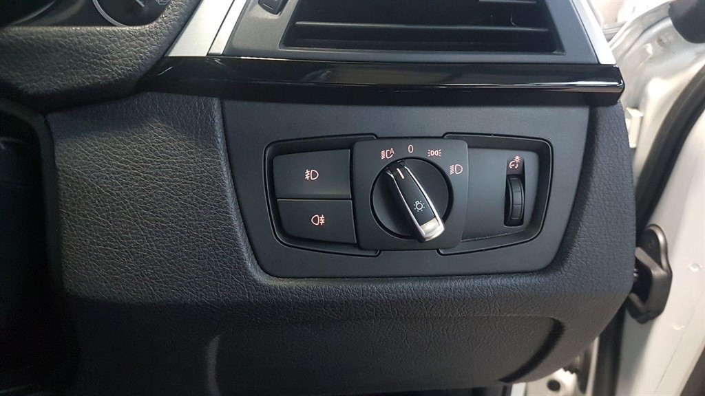 Used BMW 3 Series 2016 for sale - 77196676: Photo 31