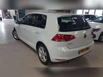 Used Volkswagen Golf 2015 for sale - 77532440: Photo