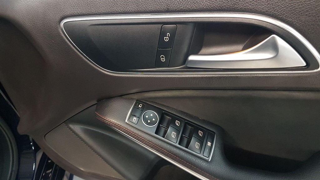 Used Mercedes-Benz A-Class 2018 for sale - 77196679: Photo 17