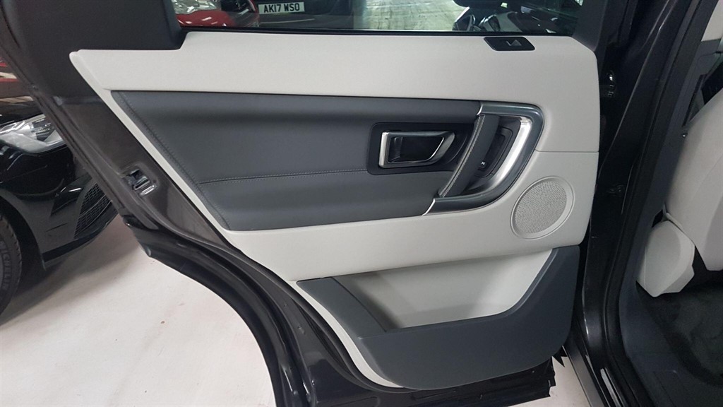 Used Land Rover Discovery Sport 2017 for sale - 77196680: Photo 19