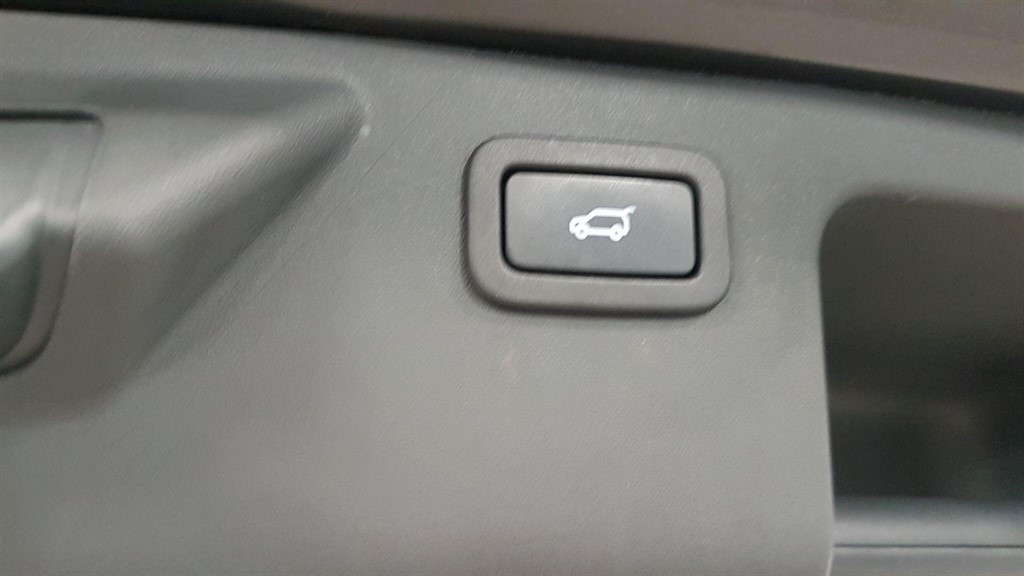 Used Land Rover Discovery Sport 2017 for sale - 77196680: Photo 25