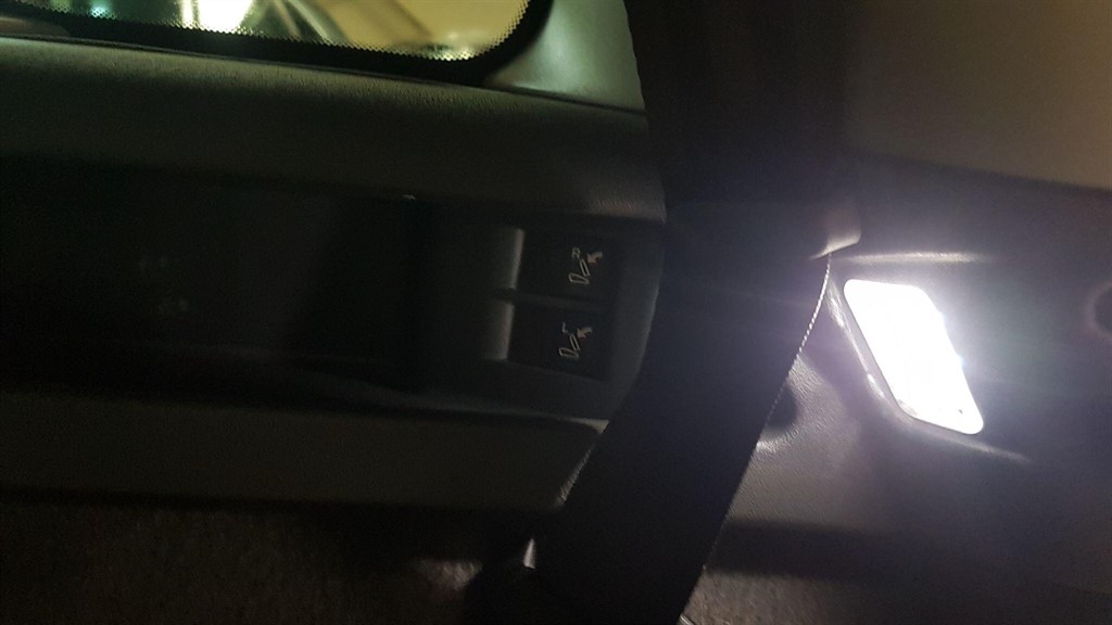 Used Land Rover Discovery Sport 2017 for sale - 77196680: Photo 26