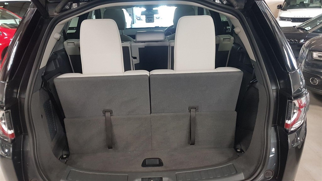 Used Land Rover Discovery Sport 2017 for sale - 77196680: Photo 27