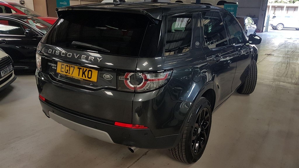 Used Land Rover Discovery Sport 2017 for sale - 77196680: Photo 5