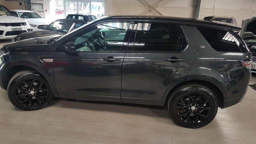 Used Land Rover Discovery Sport 2017 for sale - 77196680: Photo 8