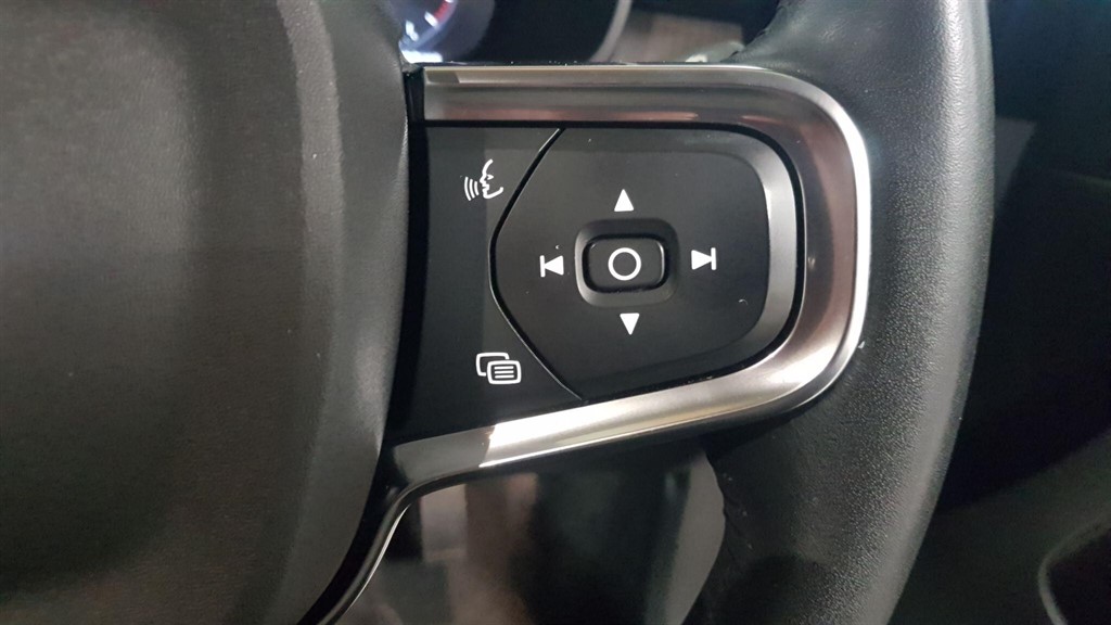 Used Volvo XC40 2020 for sale - 77196675: Photo 47