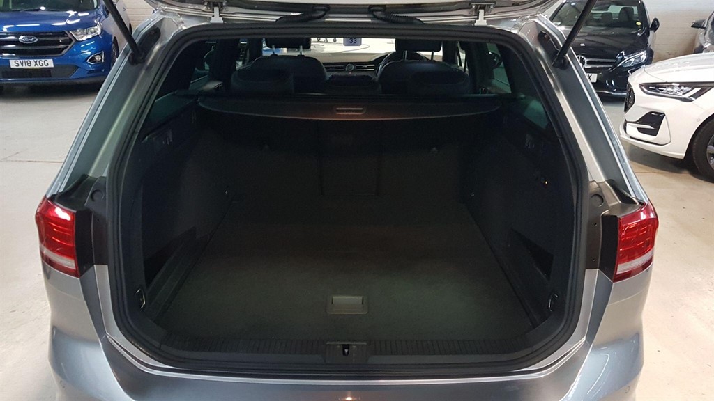 Used Volkswagen Passat 2019 for sale - 77196682: Photo 49