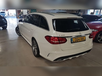 Used Mercedes-Benz C Class 2014 for sale - 77196704: Photo