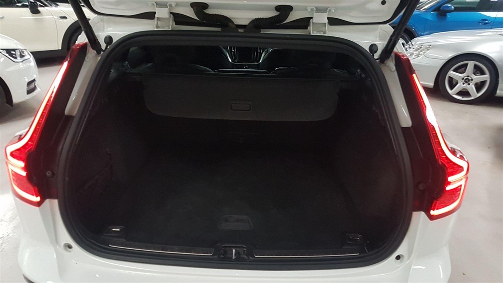 Used Volvo V60 2021 for sale - 77196697: Photo 37