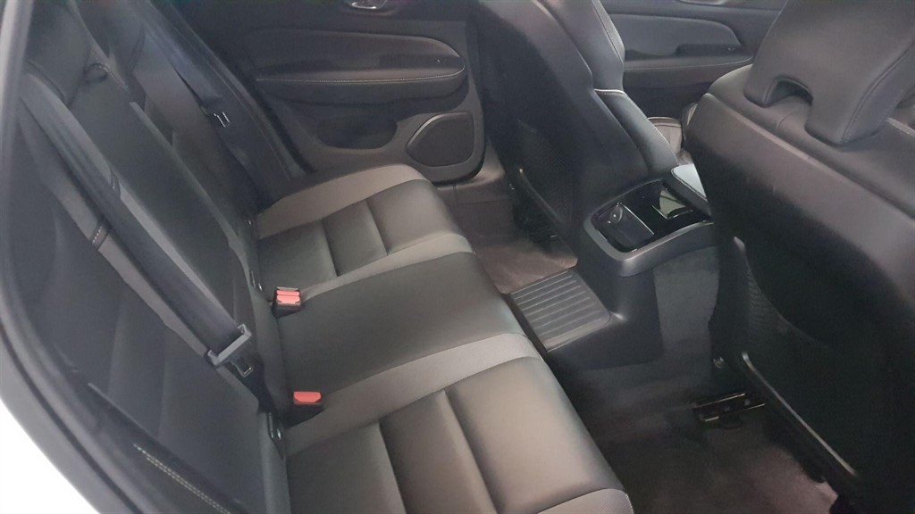 Used Volvo V60 2021 for sale - 77196697: Photo 42