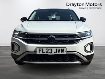 Used Volkswagen T-Roc 2023 for sale - 78157283: Photo