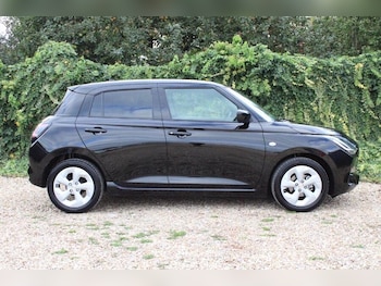 Used Suzuki Swift 2025 for sale - 77320215: Photo