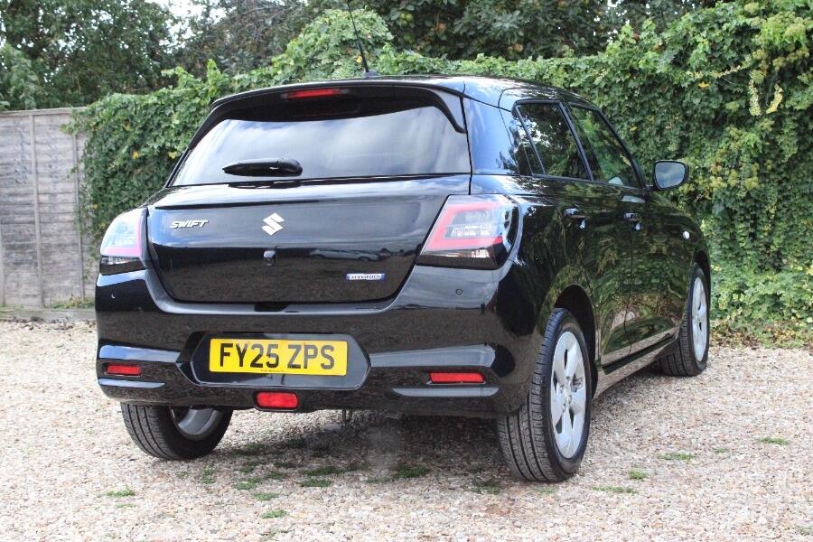 Used Suzuki Swift 2025 for sale - 77320215: Photo 4