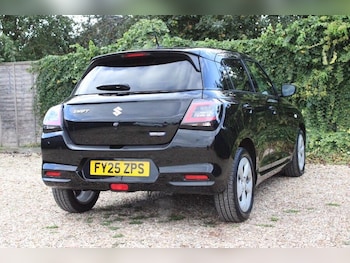 Used Suzuki Swift 2025 for sale - 77320215: Photo