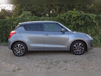 Used Suzuki Swift 2021 for sale - 76228047: Photo