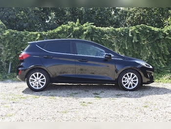Used Ford Fiesta 2019 for sale - 75532666: Photo