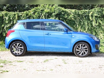 Used Suzuki Swift 2021 for sale - 75905258: Photo