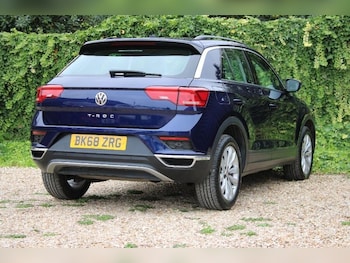 Used Volkswagen T-Roc 2018 for sale - 75319250: Photo